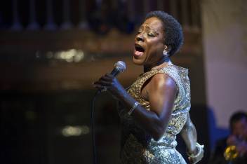 161118-sharon-jones-mbe-856p_37b5570eed251fa64d35d49f0542ab68-nbcnews-ux-2880-1000